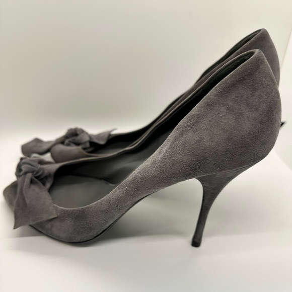 Miu Miu Grey Suede Peep Tow Bow Stiletto‎ Heels size 10.5 (40.5) EUC! 😍 - Picture 13 of 14
